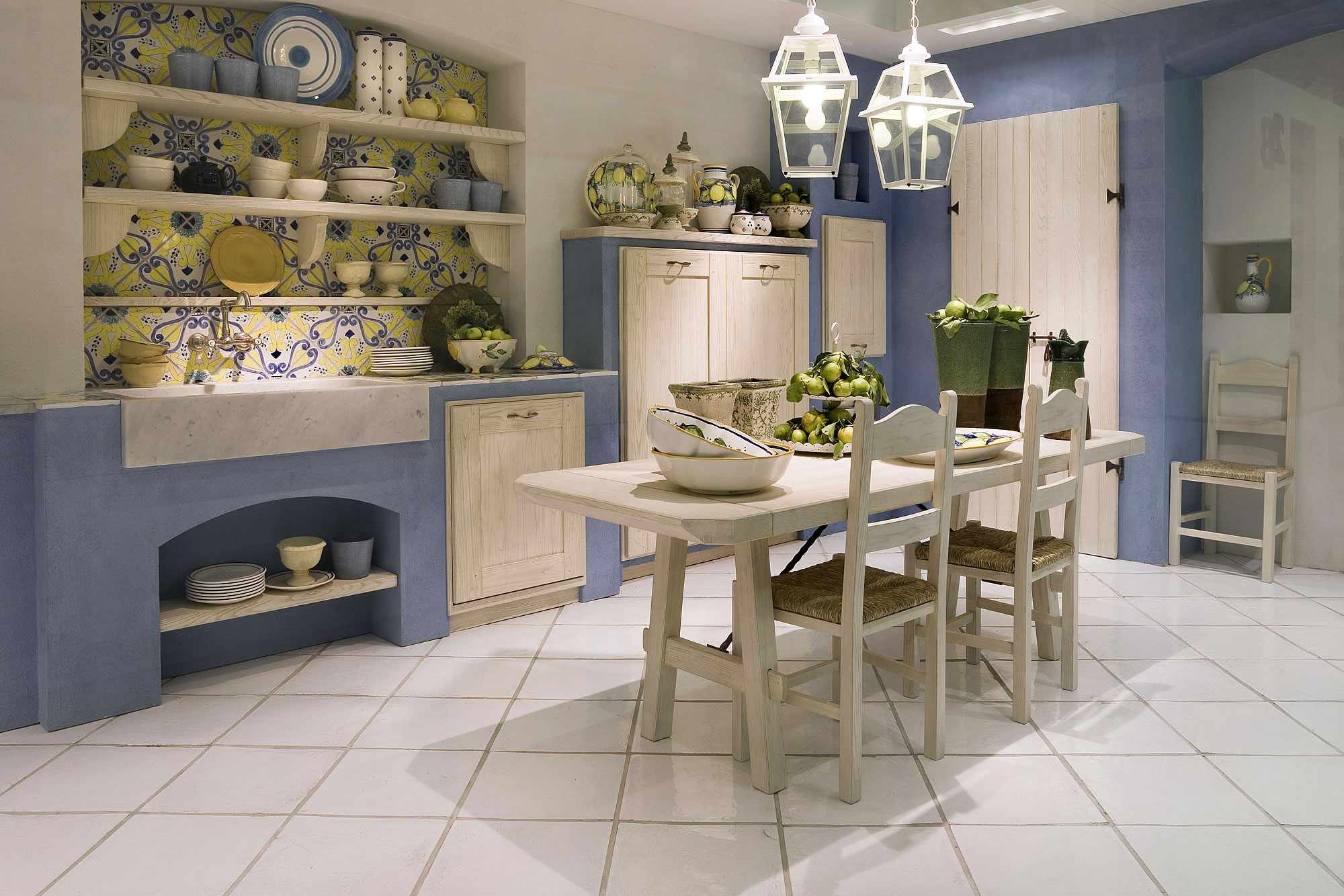Cucine bianche country chic in muratura cucine in legno massello ...