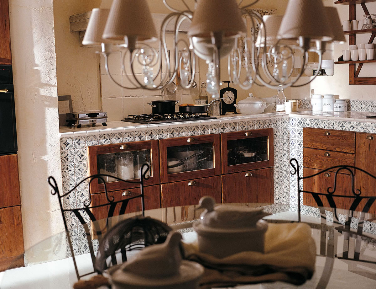 Cucine country chic componibili in legno ecologiche valdelsa siena ... Cucine rustiche in legno massello